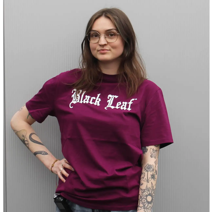 BLACK LEAF Camiseta con Logotipo Astral Purple